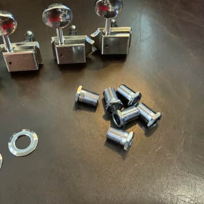 Fender 099-0802-100 American Performer Classic Gear Tuning Heads (6) 2010s - Chrome image 2