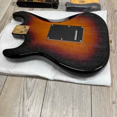 Fender Stevie Ray Vaughan USA Stratocaster Loaded Body 3-Color Sunburst SRV image 7