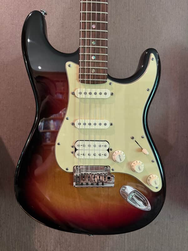 Fender American Deluxe Fat Stratocaster HSS 2005 - Three Tone Sunburst image 1