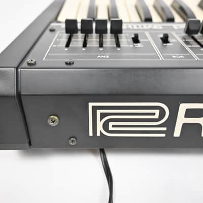 Roland SH-2 *Near mint with hard case & serviced* image 17