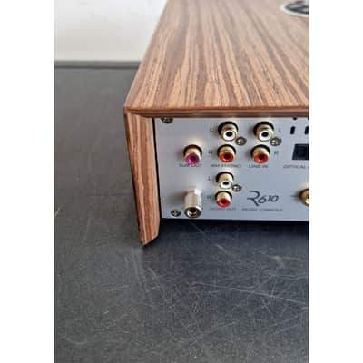 Ruark R610 - Hi-Fi - Walnut - Like New w/ Original Box & Soft Case image 19