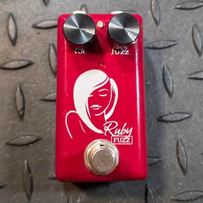 Red Witch Seven Sisters Ruby Fuzz 2010s - Red RedWitch image 1