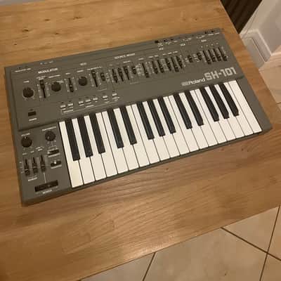Roland SH-101 Tubbutec Mod/MIDI