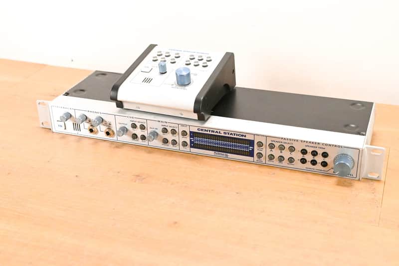 PreSonus Central Station PLUS Monitor Controller w/ Remote (NO PSU) CG01V7Q image 1