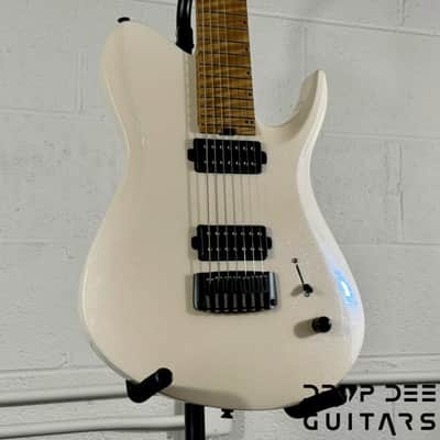 Balaguer USA Series Seraph Modern 7 Baritone 7-String Electric Guitar w/ Case (1224) - Gloss Metallic Jewel image 3