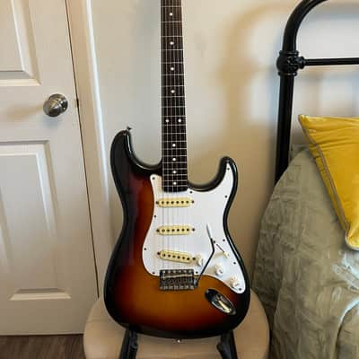 1990 Fender Stratocaster - Made in Japan, Hardcase - Paddy Hogan (The Squares) image 2