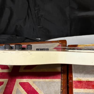 Kramer Forum 3 Electric Bass Guitar image 7