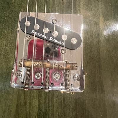Wanderkauven Electric guitar - Transparent green burst finish with visible wood grain image 2