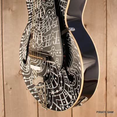Vox VGA-3PS Giulietta Custom Art Guitar Acoustic Archtop with Built-In Electronics " Web of Deception " w/gig bag image 9