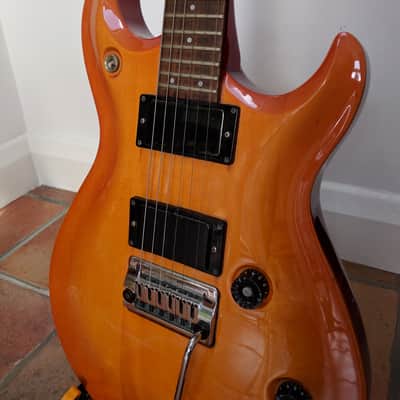 Yamaha YSG -- 1988 -- Honeyburst / Red image 3