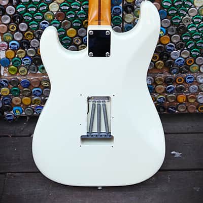 Fender 57 Vintage Reissue Stratocaster 1994 - Olympic White image 4