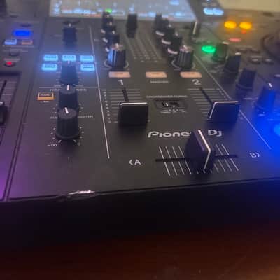 Pioneer XDJ-RX3 2-Channel Rekordbox / Serato All-In-One DJ System 2021 - Present Black image 2