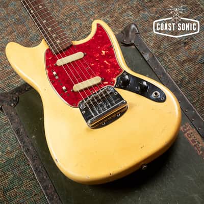 Vintage 1965 Fender Mustang, L Serial, pre-CBS era, w/ original case image 6