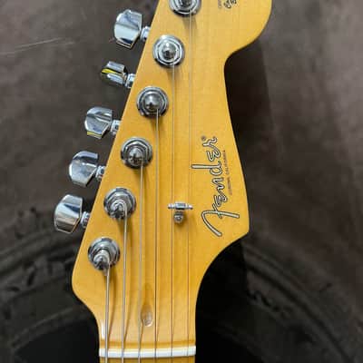 Fender Limited Edition Parallel Universe Series Strat Tele Hybrid 2018 - 2-Color Sunburst image 5