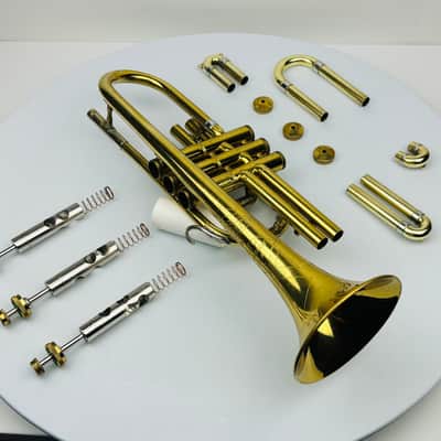 1949 Holton Collegiate cornet in great condition for being nearly 70 years old! image 15