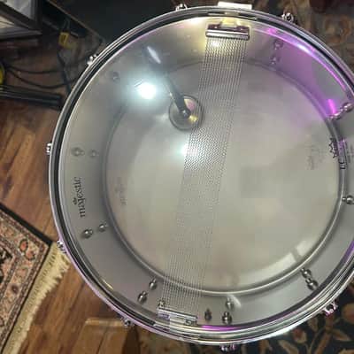 Majestic 14" x 5" Snare With Stand - Chrome image 9