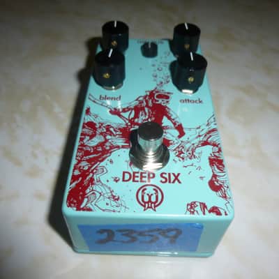 Walrus Audio Deep Six Compressor V1 2012 - 2018 - Blue / Red Diver image 3