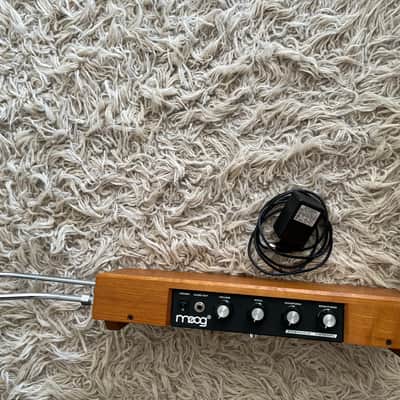 Moog Etherwave Standard Theremin 2009 - Present - Ash w/ Power Supply image 2
