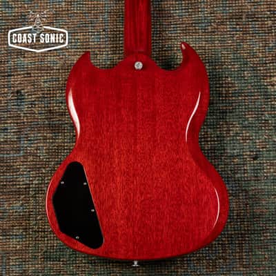 2023 Gibson SG Standard ‘61 Maestro Vibrola Heritage Cherry, original hardcase image 3
