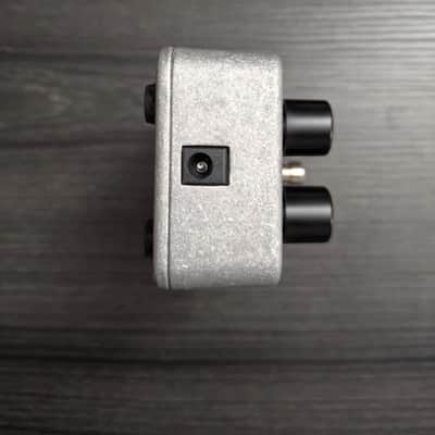 Electro-Harmonix Satisfaction Fuzz image 3
