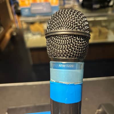 Audio-Technica ATW-2100 Wireless System - transmitter and receiver image 6