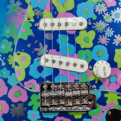 *NEW IN BOX* 2025 Fender Japan Limited Edition Stratocaster Blue Flower - low tariffs image 9