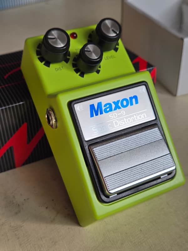 Maxon SD-9