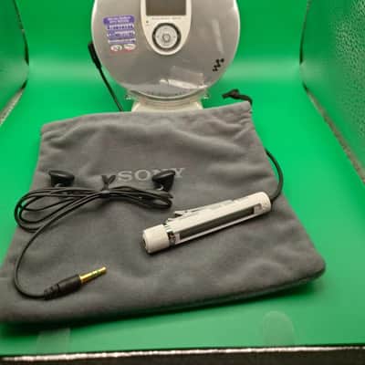 Rare parametric eq Sony Walkman portable Mp3 CD player D-NE800 silver W Accs image 2