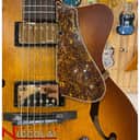 GODIN 5th Avenue Cutaway KingPin II HB Cognac Burst