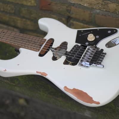 EVH Frankenstein Relic - White image 15