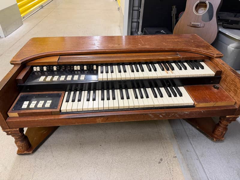 Hammond M3 Organ