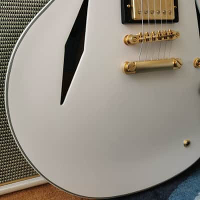 Epiphone Emily Wolfe "White Wolfe" Sheraton 2023 - Aged Bone White image 9