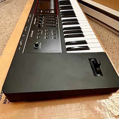 Roland JUNO-D6 61-Key Synthesizer 2024 - Present - Black image 7