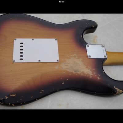 Bravewood Stratocaster 2010 Faded sunburst image 3