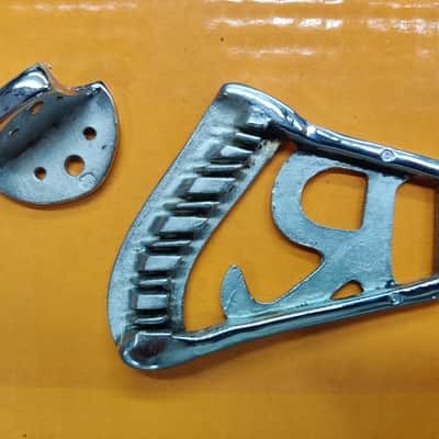 Rickenbacker 12-String Chrome R Tailpiece and bracket. image 2
