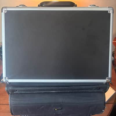 Arturia MicroFreak 25-Key Algorithmic Synthesizer with DECKSAVER AND HARD CASE image 8
