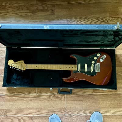 Fender Vintera '70s Stratocaster with Maple Fretboard 2019 - 2021 - Mocha image 1