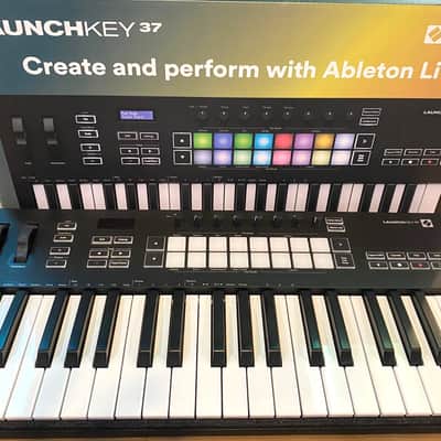 Novation Launchkey 37 MKIII MIDI Keyboard Controller 2020 - Present - Black