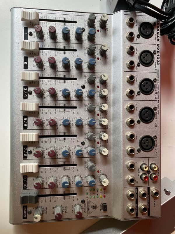 Behringer Eurorack UB1002 10-Input 2-Bus Mixer image 1