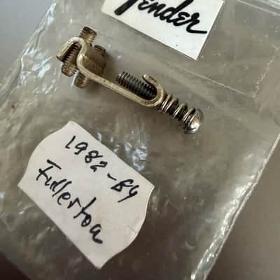 Fender Fullerton B-326 saddle 1982-1984 image 3