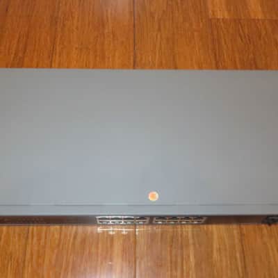 HA (PW3018G-16P) PoE Switcher 16 CH - Good Condition! image 3