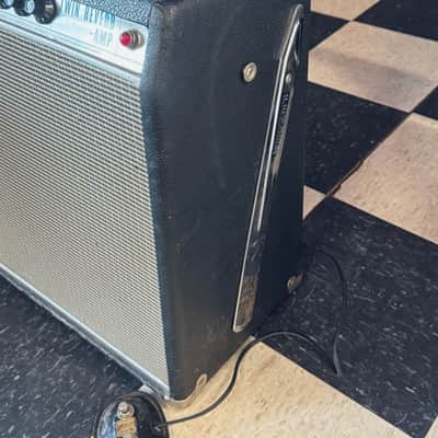 Fender Twin Reverb "Drip Edge" 2-Channel 100-Watt 2x12" Guitar Combo 1968 - 1969 Silverface image 3