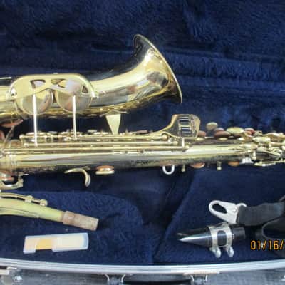 Conn-Star Alto saxophone with case and mouthpiece. Made in USA image 5