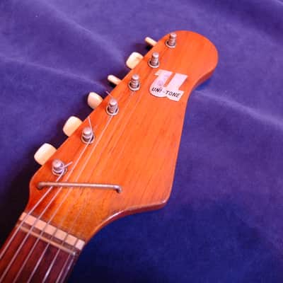 c.1964 Unitone EG-30 Salmon Colour - Guyatone - Bizarre Japanese Guitar MIJ - Rare! image 4