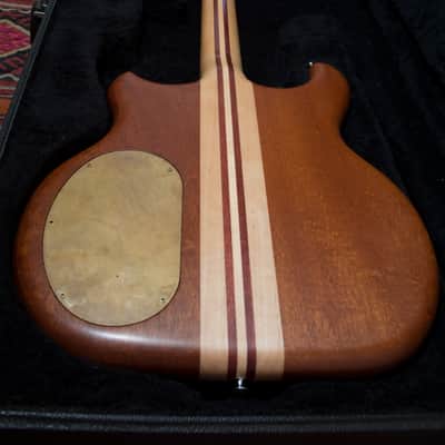 Alembic Distillate Bass 1983 Birdseye Maple and Mahogany Bild 4