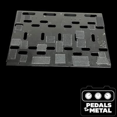 Voodoo Lab Dingbat Medium Pedalboard with Case 2010s - Black X16283 image 3