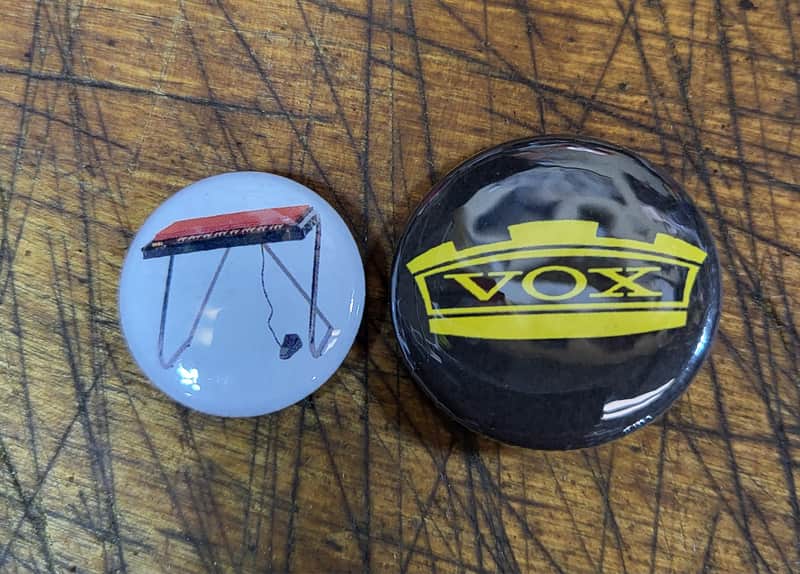 Pair of Vox Guitar Amp Organ Vintage Style Pins Collectable Case Candy image 1