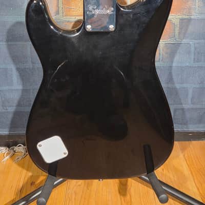 Squier Mini Stratocaster V2 Laurel Fretboard Black image 14