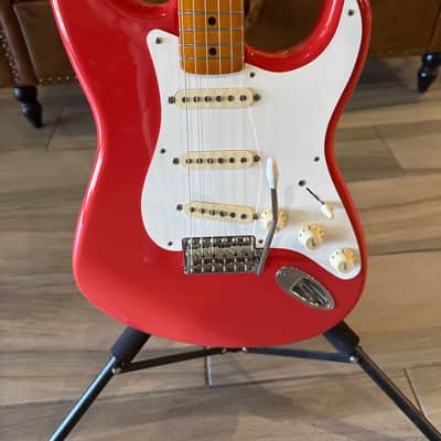 FENDER 1999 50'S CLASSIC SERIES STRATOCASTER CUSTOM FIESTA RED image 8