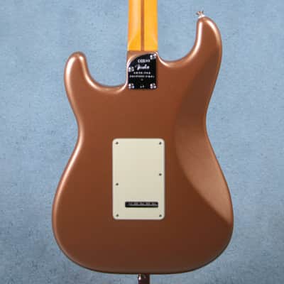 Fender DE American Professional II Stratocaster - Firemist Gold - US240012131 - Clearance image 2